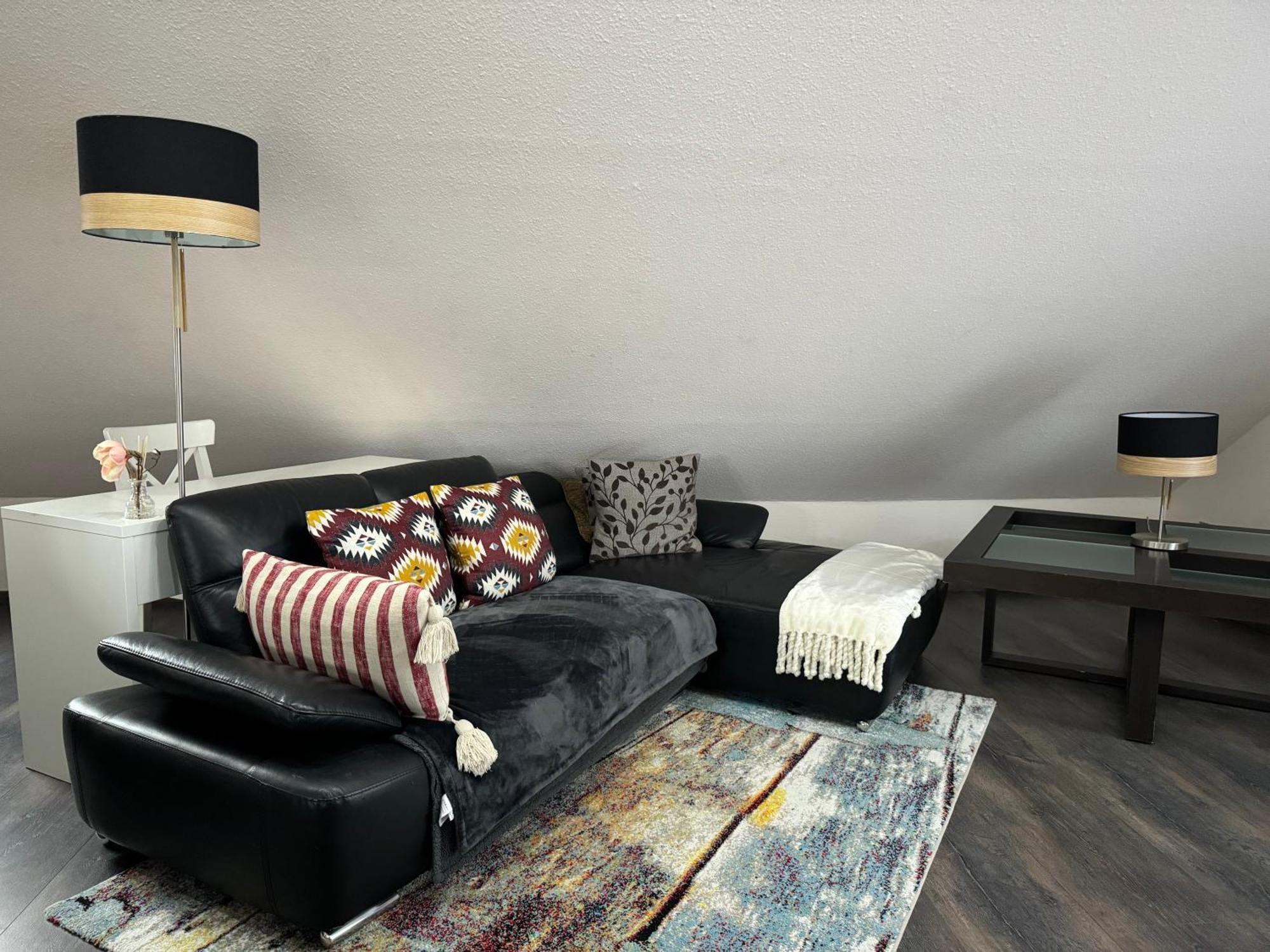 Modern House Gehrden Auf 2 Etagen, Nice Garten, Barbecue, Contactless Check-In, Free Parking ภายนอก รูปภาพ