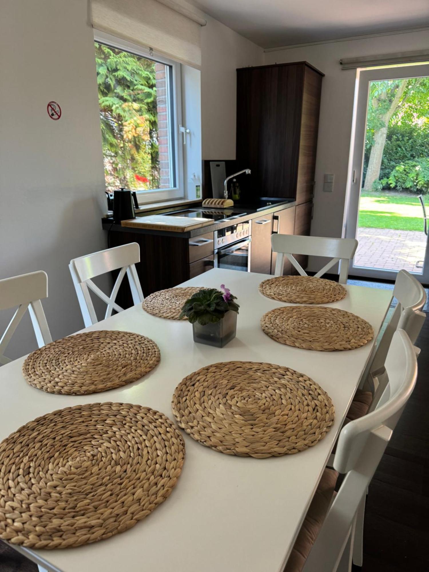 Modern House Gehrden Auf 2 Etagen, Nice Garten, Barbecue, Contactless Check-In, Free Parking ภายนอก รูปภาพ