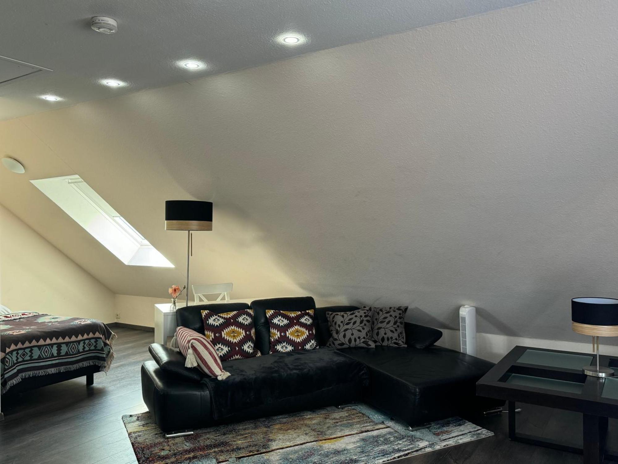 Modern House Gehrden Auf 2 Etagen, Nice Garten, Barbecue, Contactless Check-In, Free Parking ภายนอก รูปภาพ