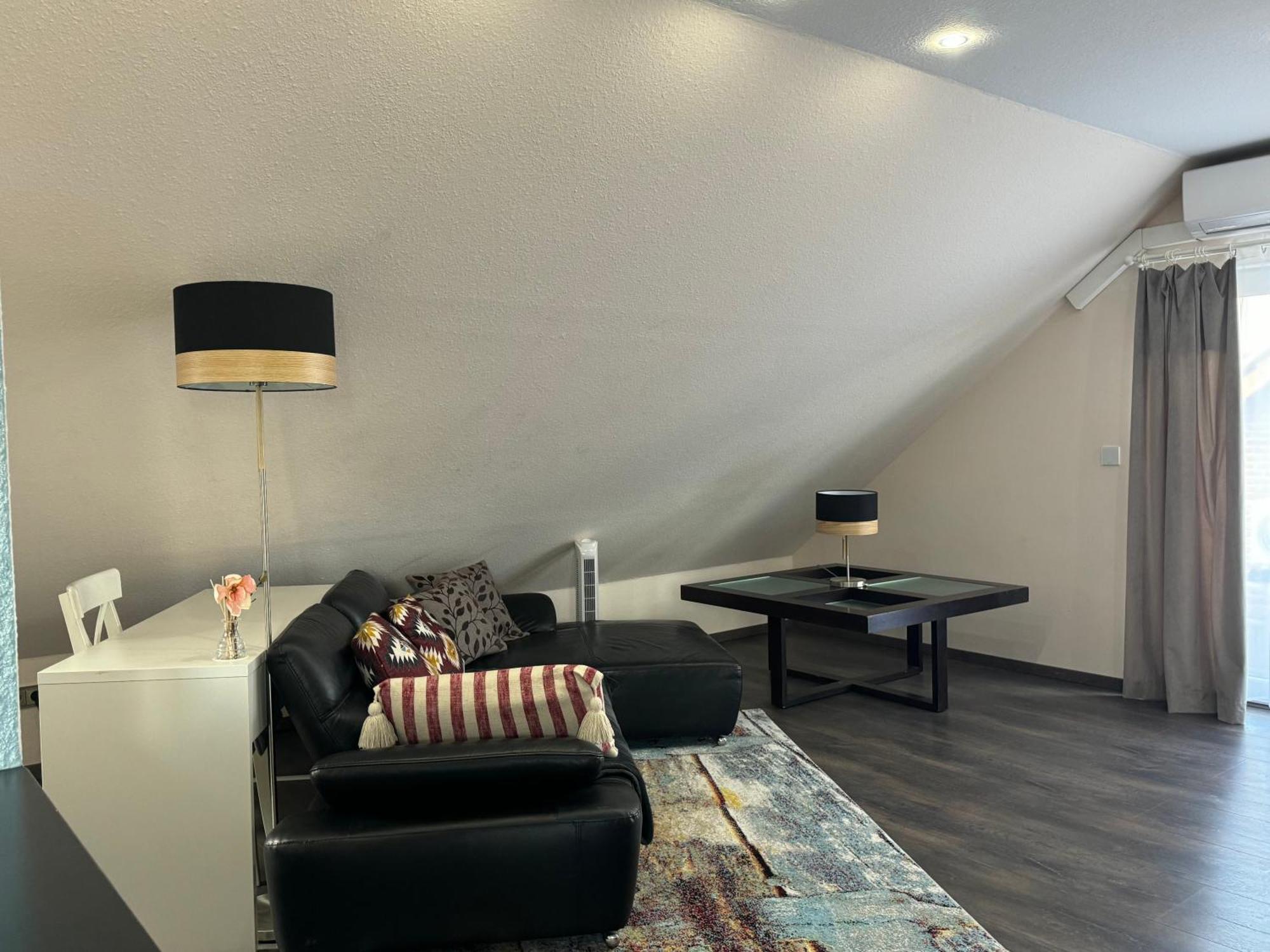 Modern House Gehrden Auf 2 Etagen, Nice Garten, Barbecue, Contactless Check-In, Free Parking ภายนอก รูปภาพ