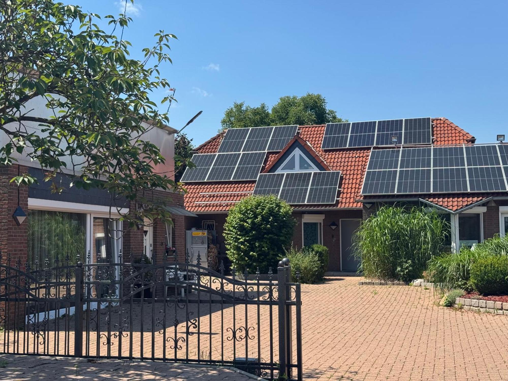 Modern House Gehrden Auf 2 Etagen, Nice Garten, Barbecue, Contactless Check-In, Free Parking ภายนอก รูปภาพ