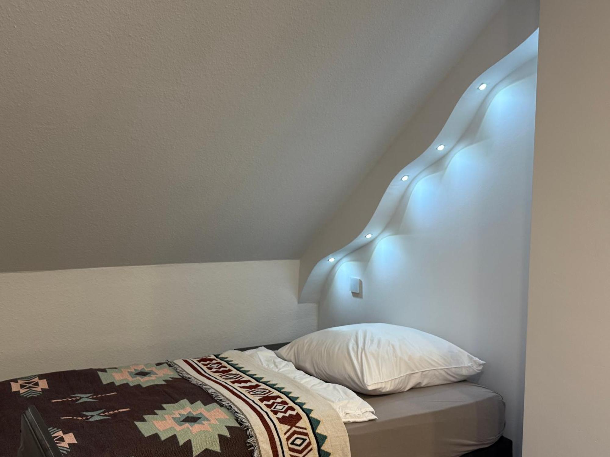 Modern House Gehrden Auf 2 Etagen, Nice Garten, Barbecue, Contactless Check-In, Free Parking ภายนอก รูปภาพ
