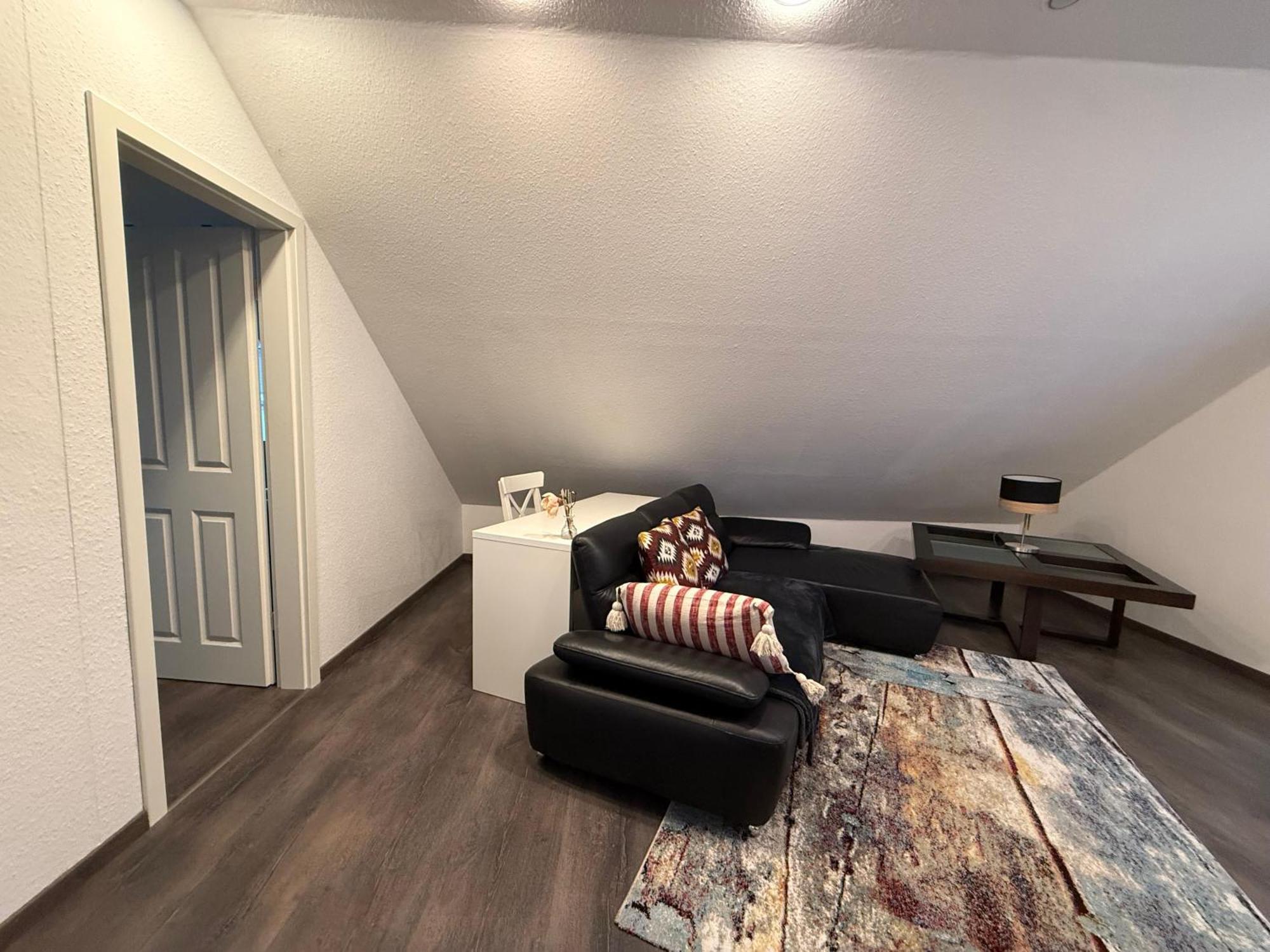 Modern House Gehrden Auf 2 Etagen, Nice Garten, Barbecue, Contactless Check-In, Free Parking ภายนอก รูปภาพ